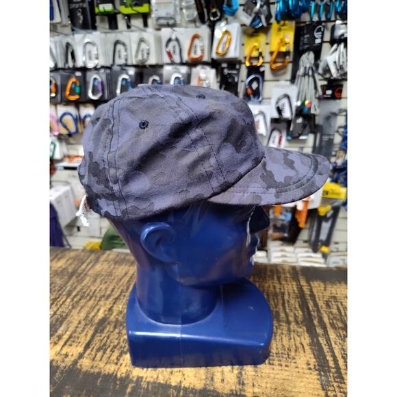 Last Heavy Camouflage Blue Trucker Hat – Embroidered “High and Wet” Adjustable - Picture 8 of 11